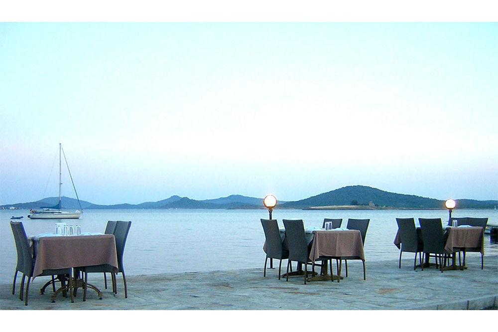 โรงแรมเดนิซ ไอวาลิค ภายนอก รูปภาพ
